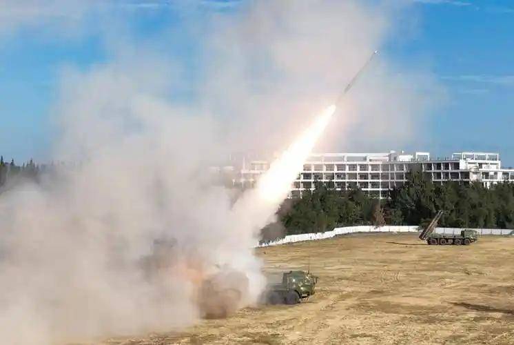 战士为何全戴神秘面罩?危急关头可救命j9九游会网址是什么对台演习中我海军(图11) 战士为何全戴神秘面罩?危急关头可救命j9九游会网址是什么对台演习中我海军(图11)